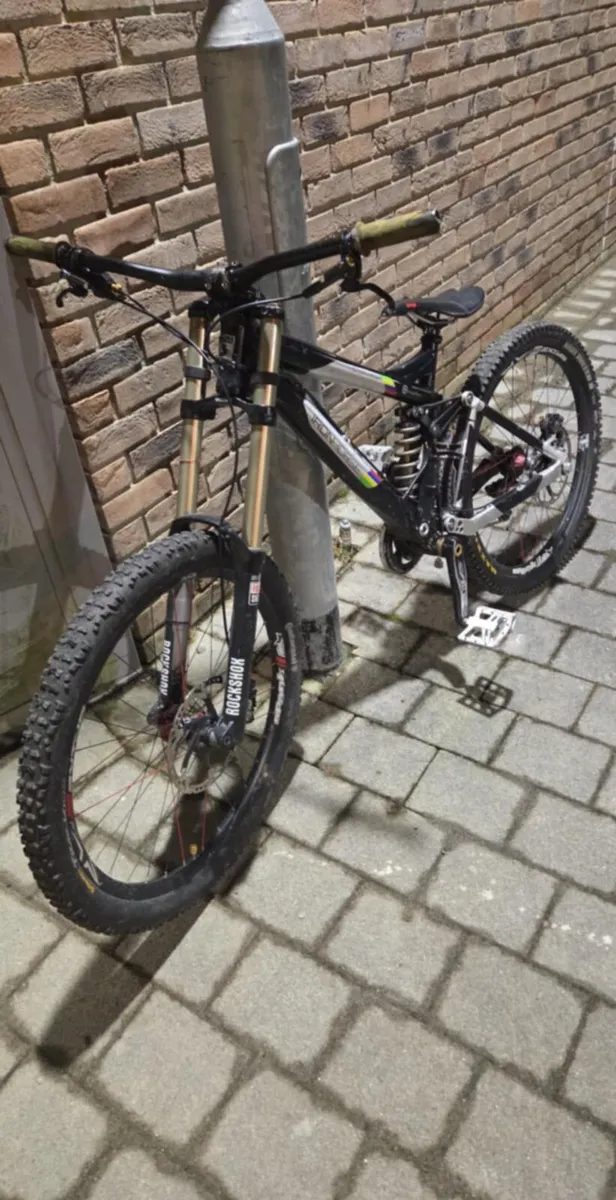 Iron horse - Image 1