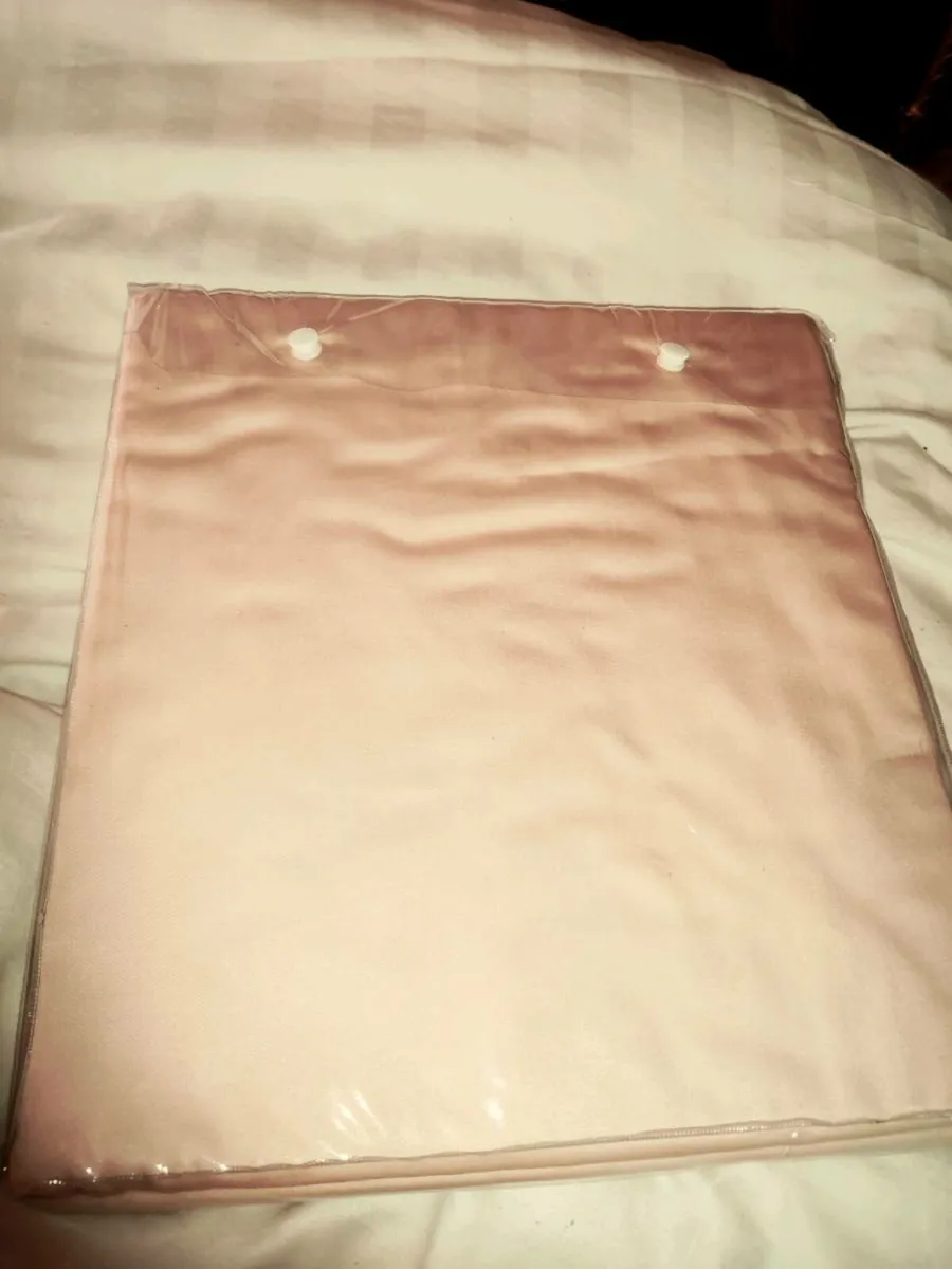 100% ORGANIC BAMBOO SILKY, King Size Flat Sheet ! - Image 3