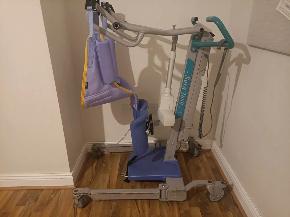 Patient hoist - Image 4