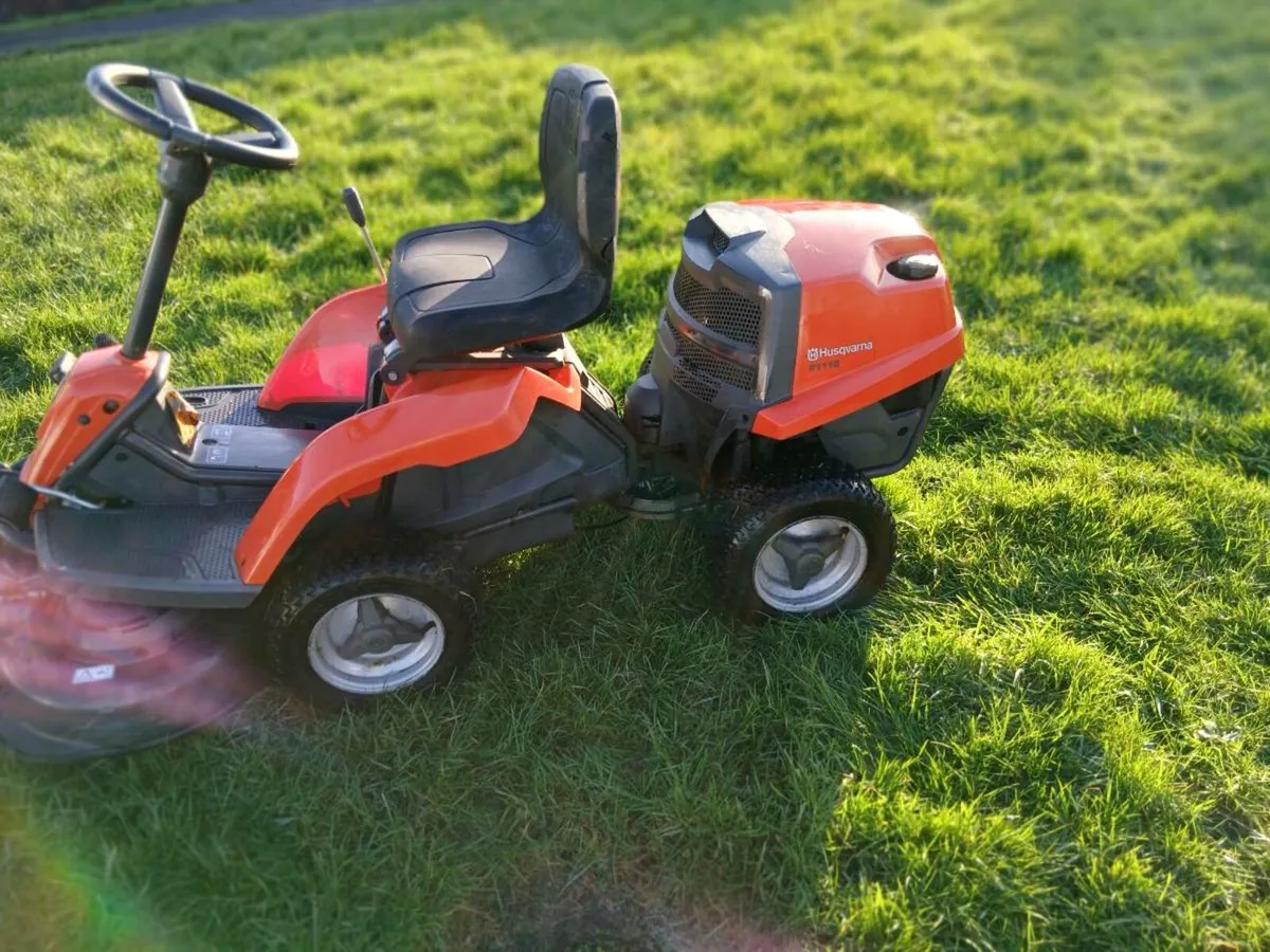 Husqvarna ride on lawnmower - Image 2