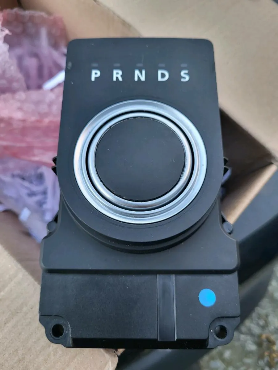 Land Rover Range Rover gear selector fault repair - Image 2