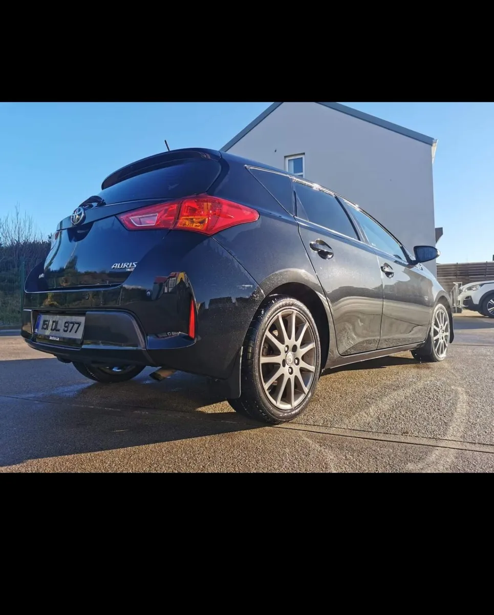Toyota auris - Image 1