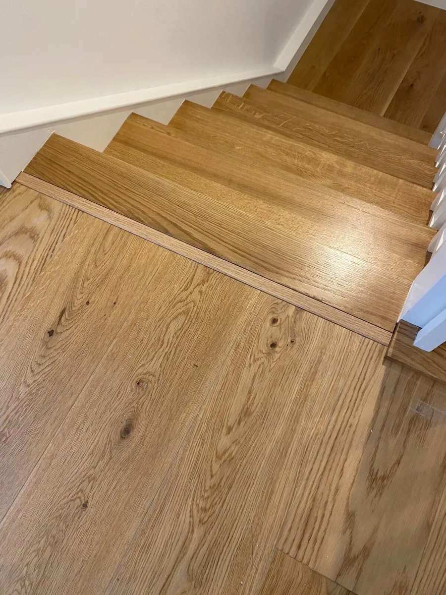 Glue down floor fitter - Image 2