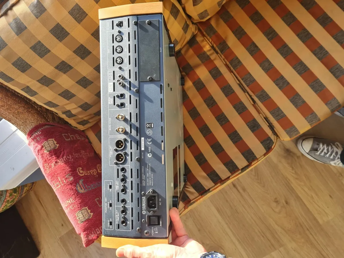 Yamaha studio desk - Image 3