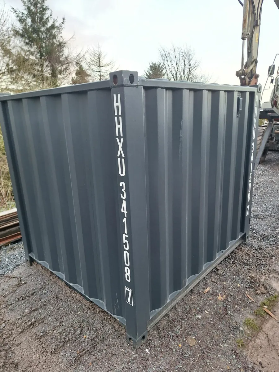 New 6'6" x5'5" container with window and side door - Image 3