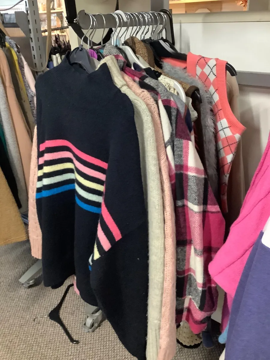 Large quantity of ladies clothing - Image 4