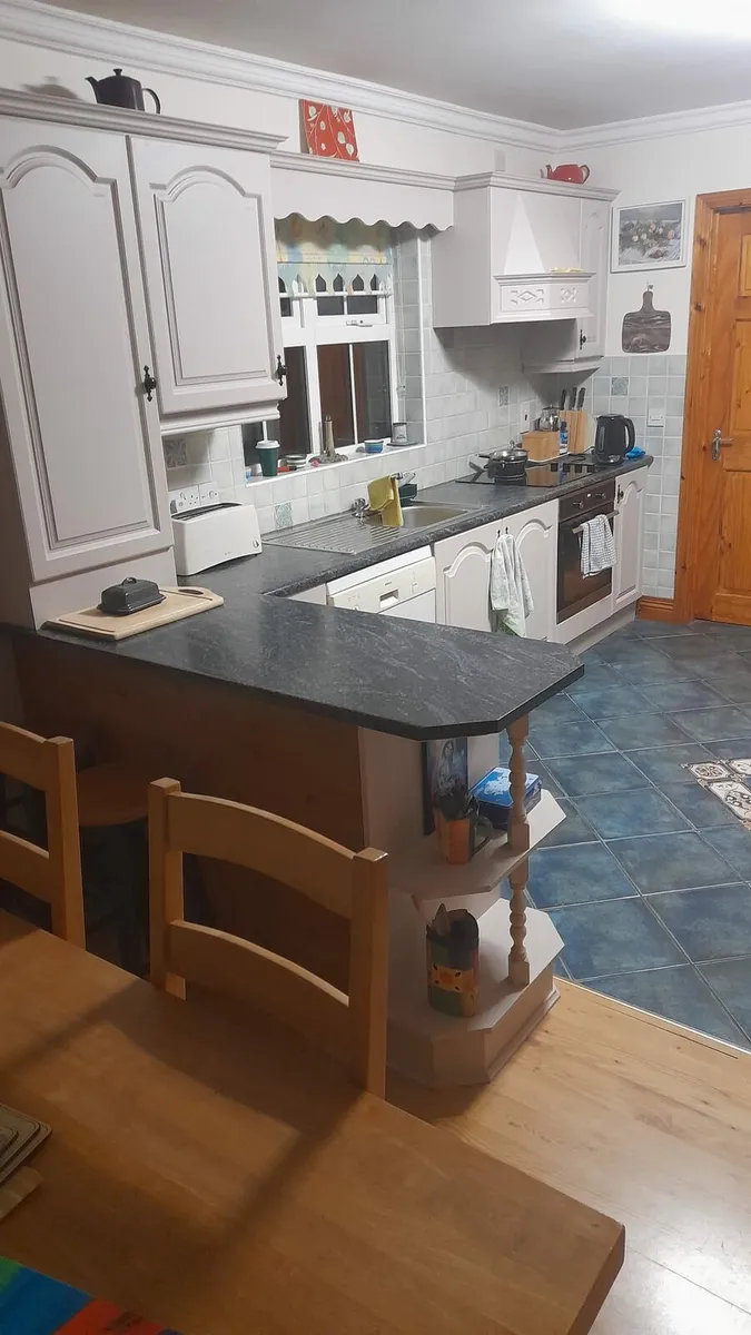 Kitchen for sale due to house demolition - Image 2