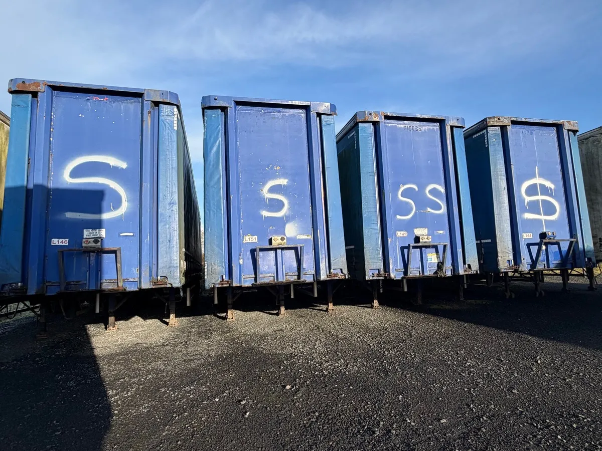 13.6m Curtainsider Storage Trailers - Image 1