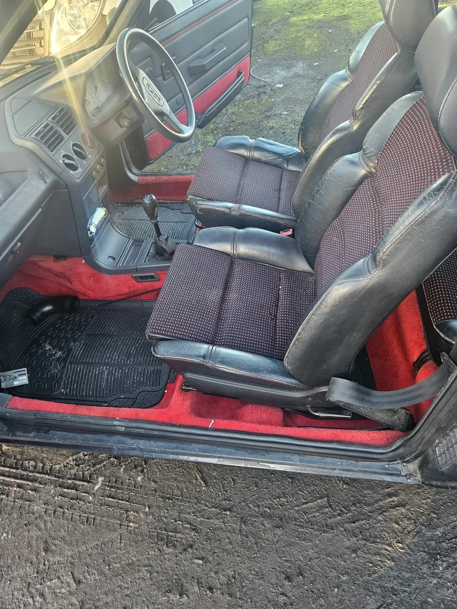 Peugeot  205 gti 1990  1.9 - Image 3