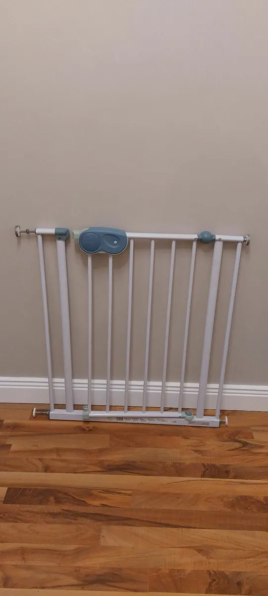 Baby stair gate
