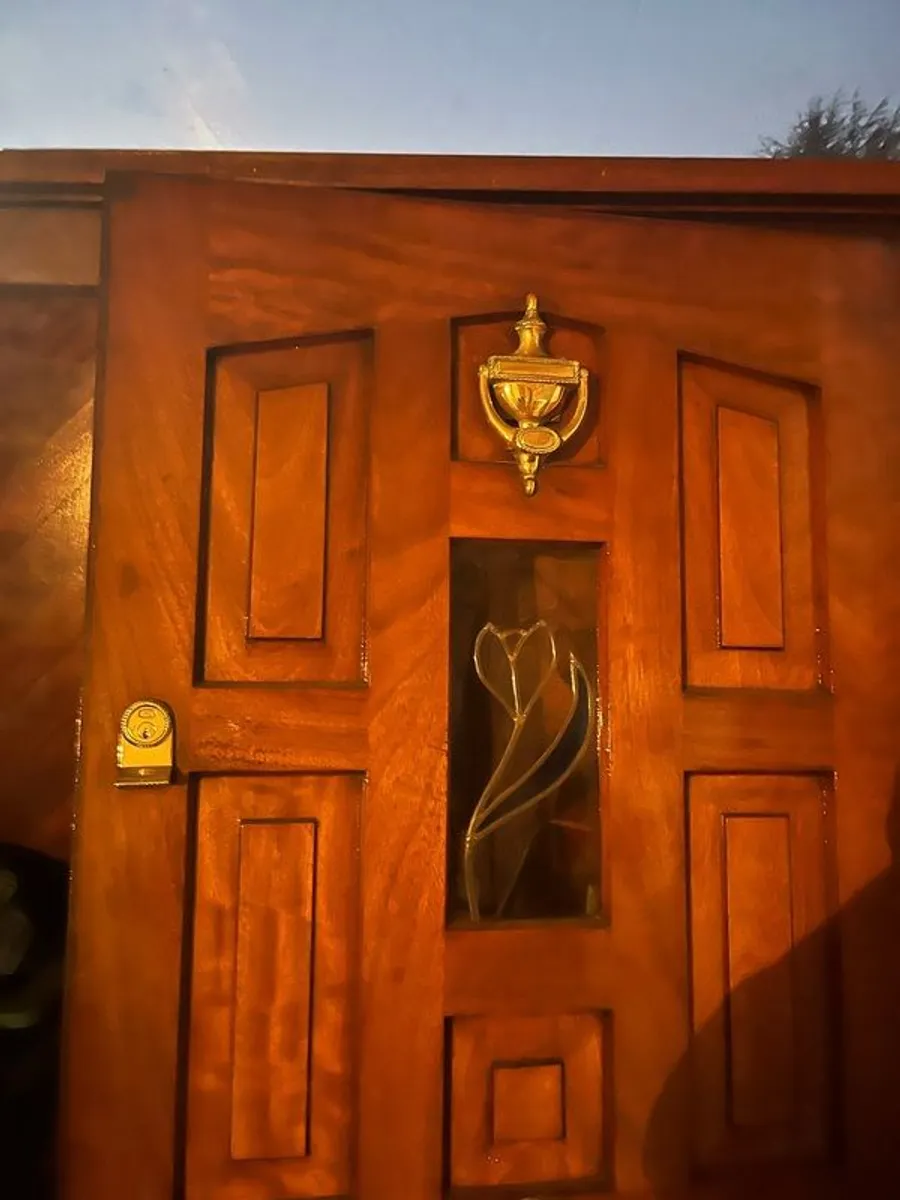 Front Door - Image 4