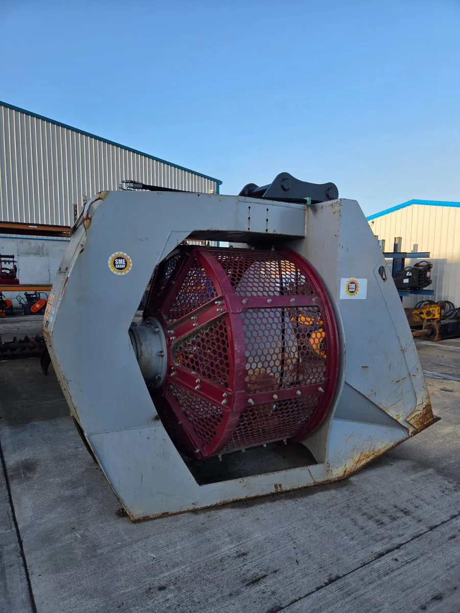 Rockzone Rs1600 Screen Bucket - Image 1