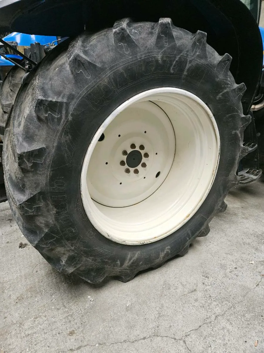 New Holland solid rims & tyres - Image 2