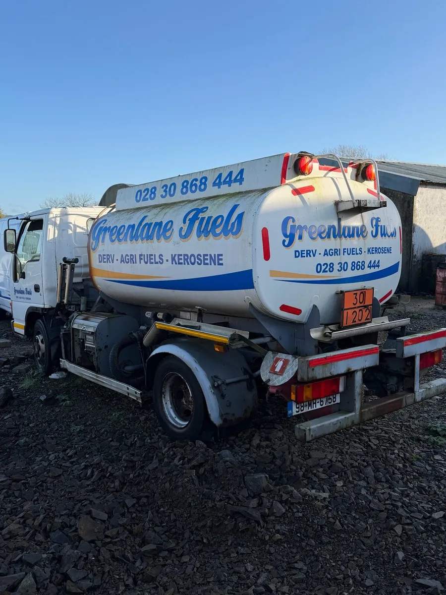 Isuzu oil tanker - Image 4