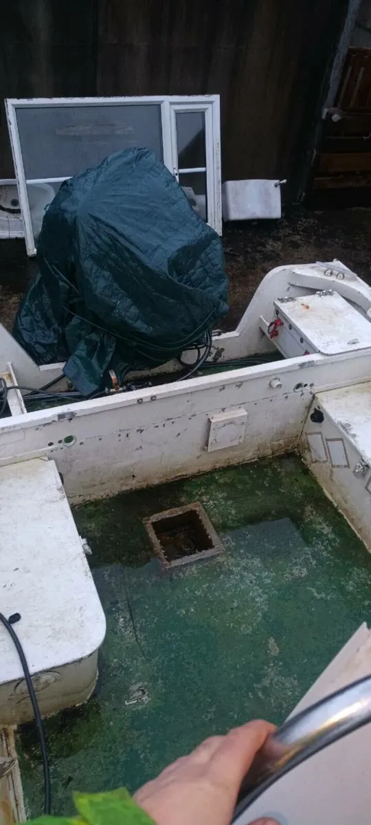 17ft Dory hull Aluminium Boat - Image 4