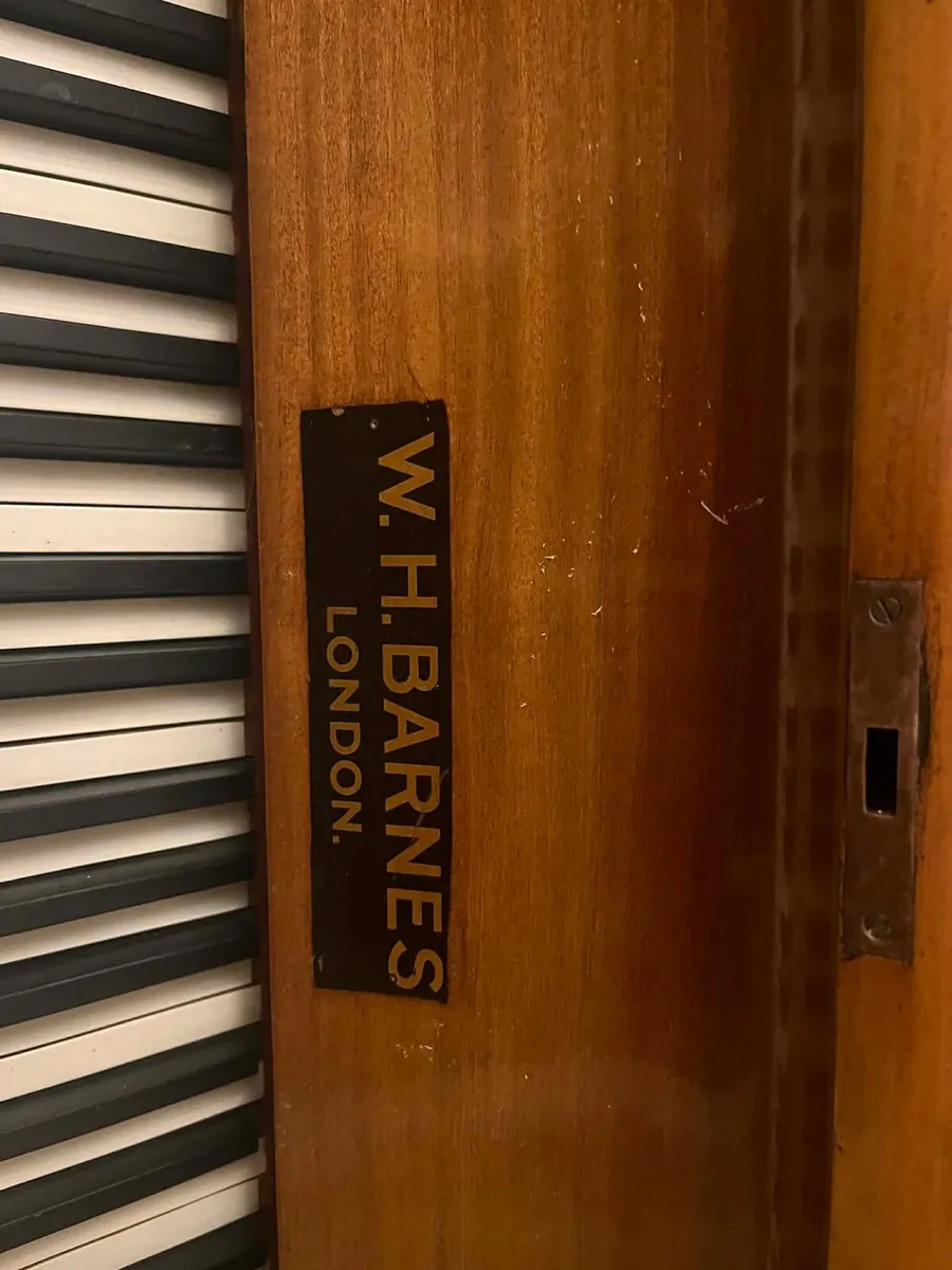 W.H. Barnes London Piano - Image 4