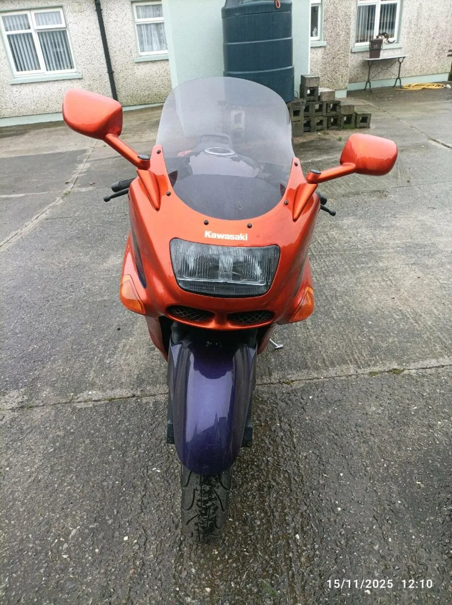 Motorcycle - Image 4