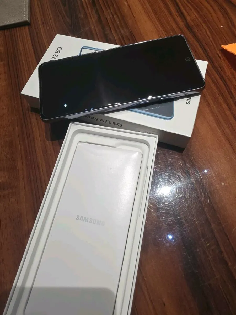 Samsung A73 - Image 3