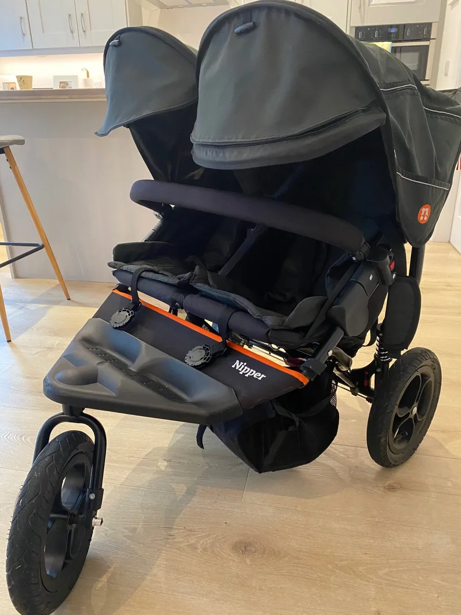 Out n About double buggy - Image 1
