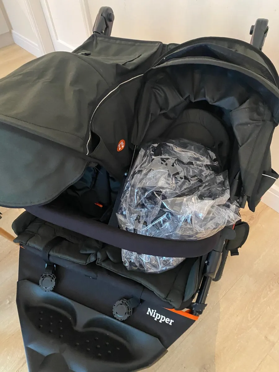 Out n About double buggy - Image 4