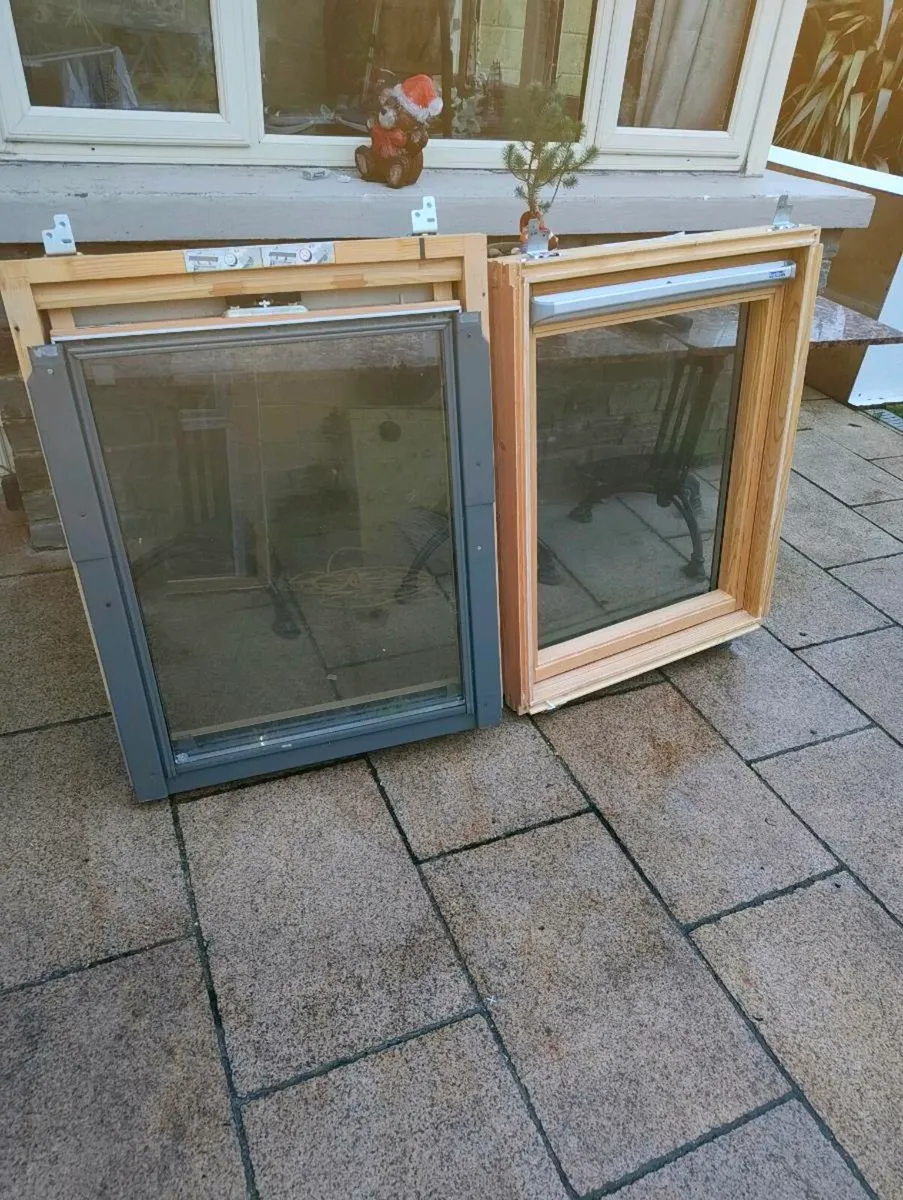2 Keylite windows 780 x 980mm - Image 1