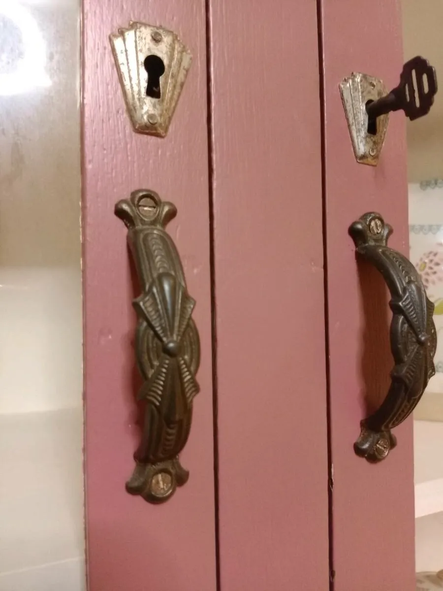 Vintage Kitchen cabinet - Image 3