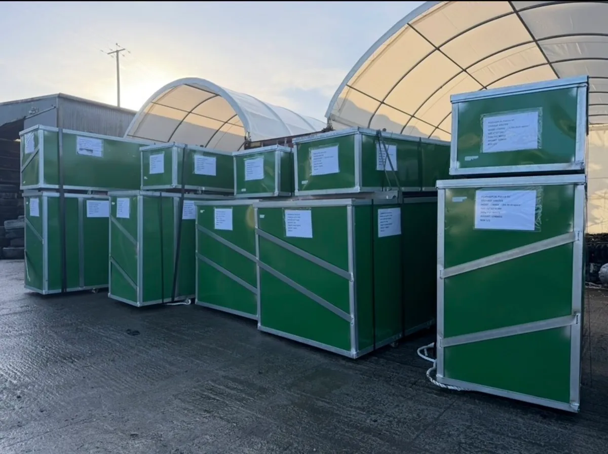 C2040H Container Shelter Enclosed Back Wall - Image 4