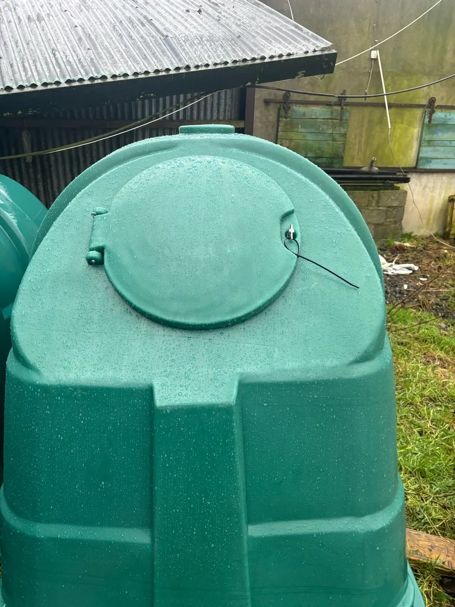 Calf hutch’s - Image 2