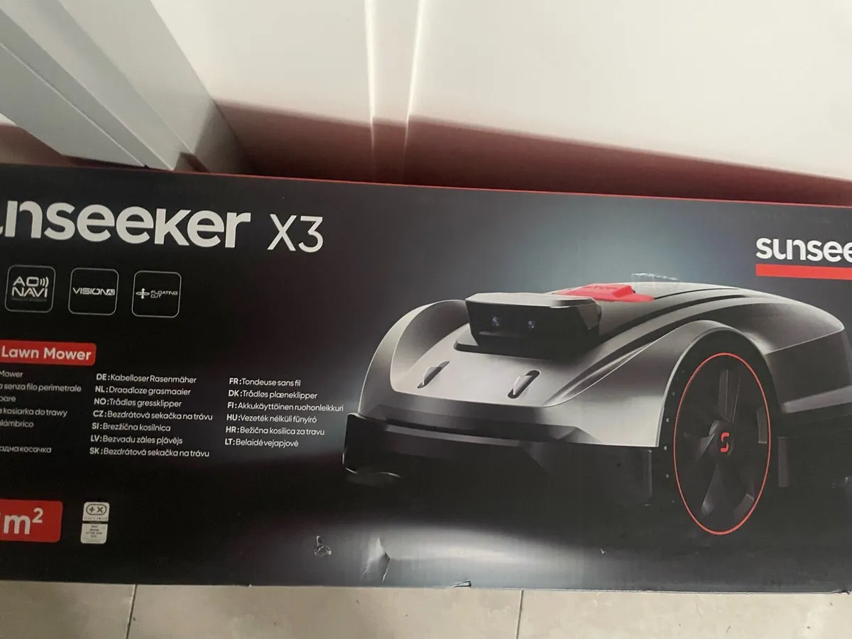 Sunseeker X3 lawnmower - Image 1