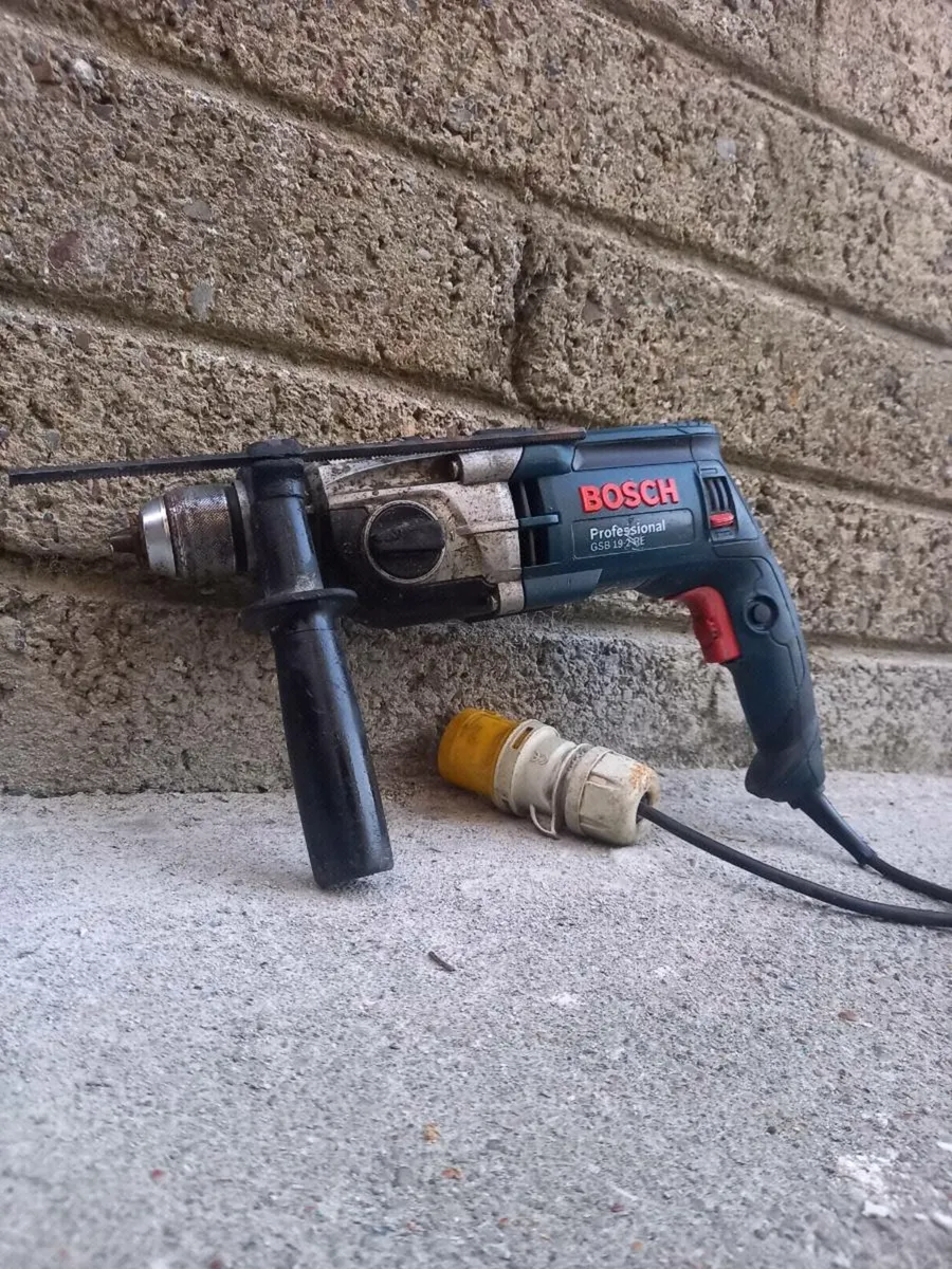 Bosch Steel/Concrete Drill - Image 3