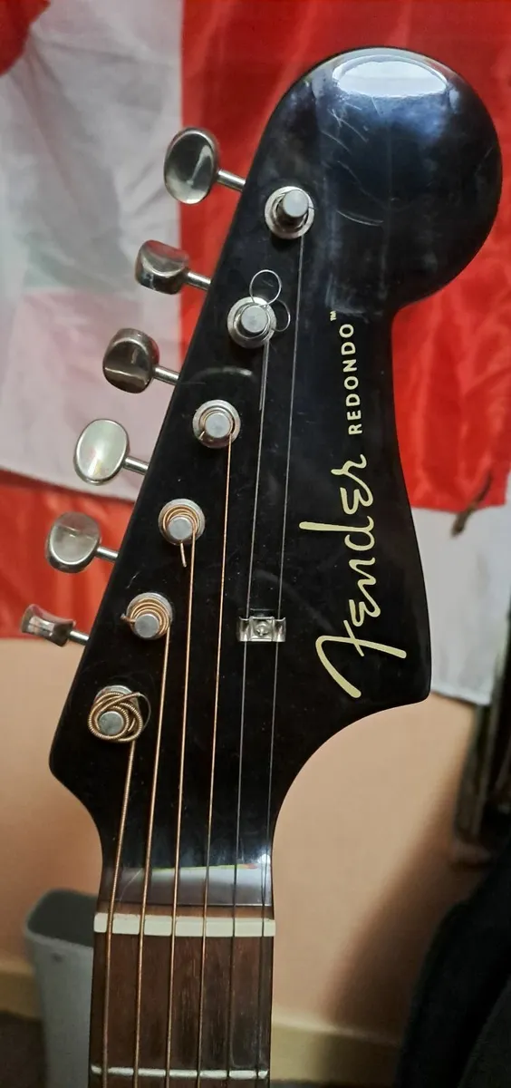 Fender Electro acoustic guitar - Image 3