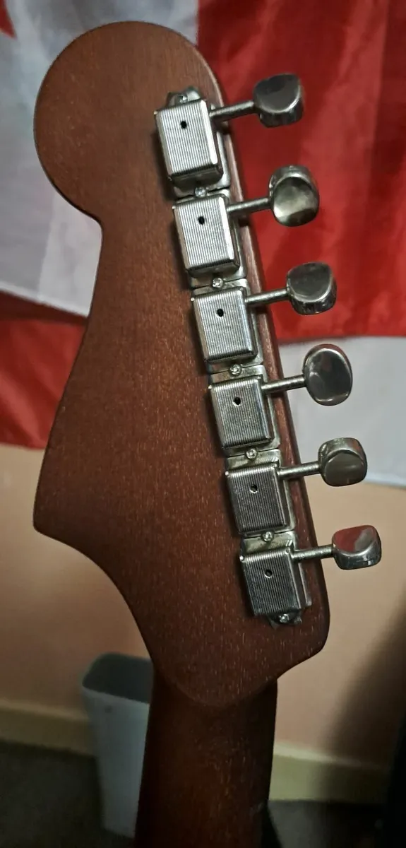 Fender Electro acoustic guitar - Image 4