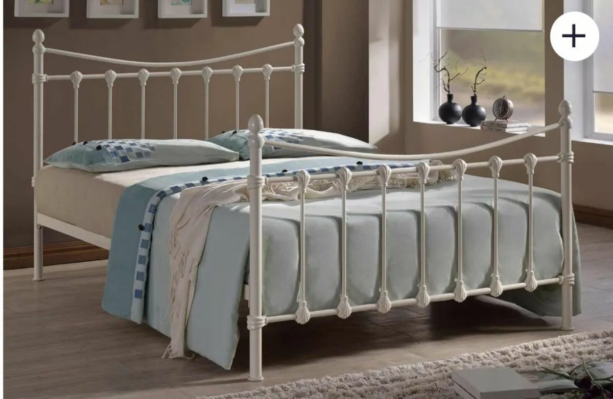 Bed frame - Image 1