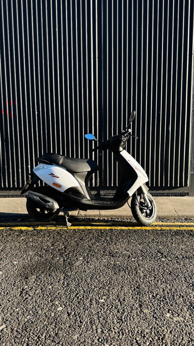 Piaggio ZIP 50 2022 - Image 1