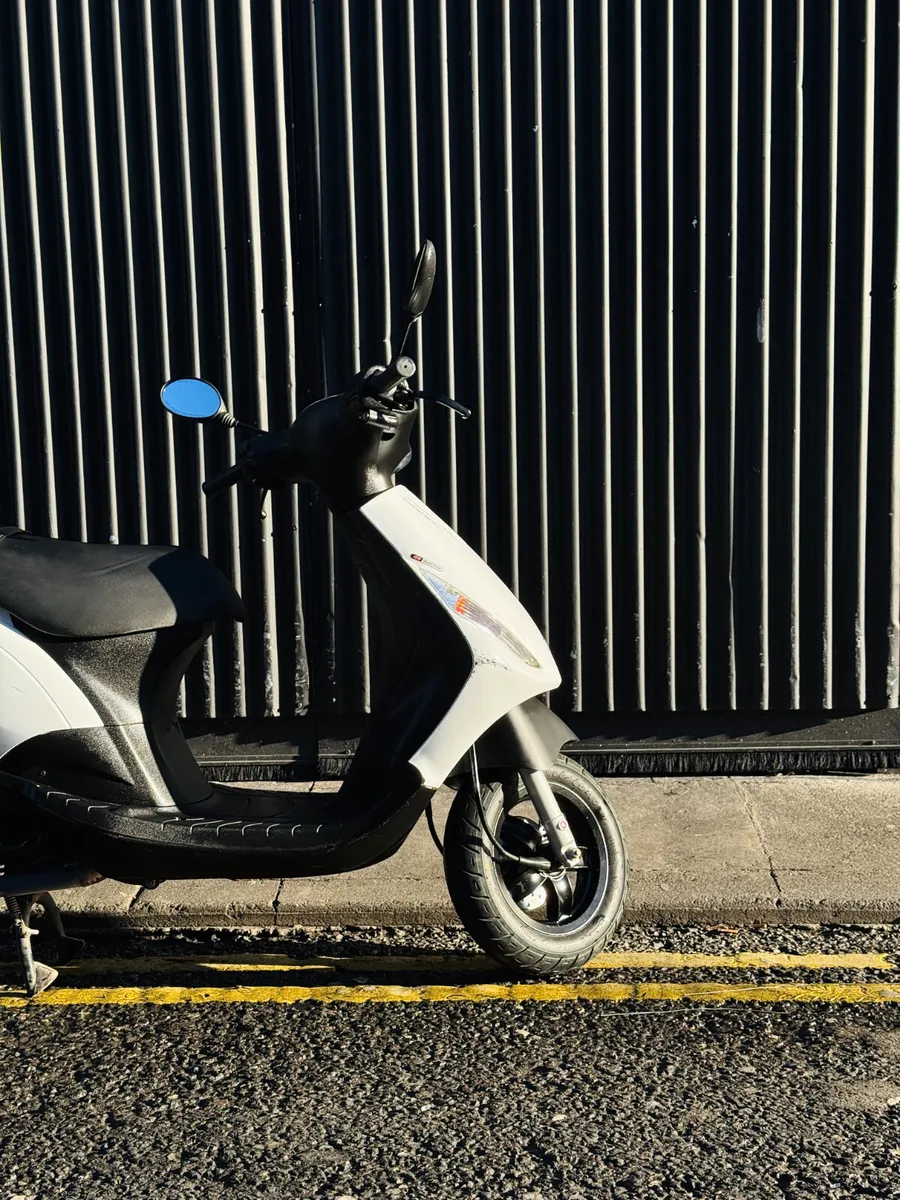Piaggio ZIP 50 2022 - Image 4