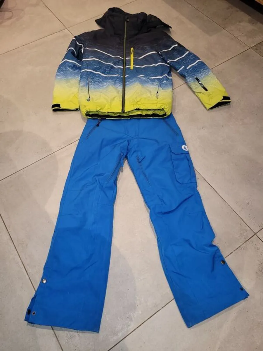 Ski Clothes - 10 to 12 years - Image 2