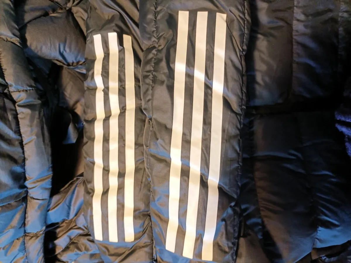 Adidas Puffer Jacket black S - Image 4
