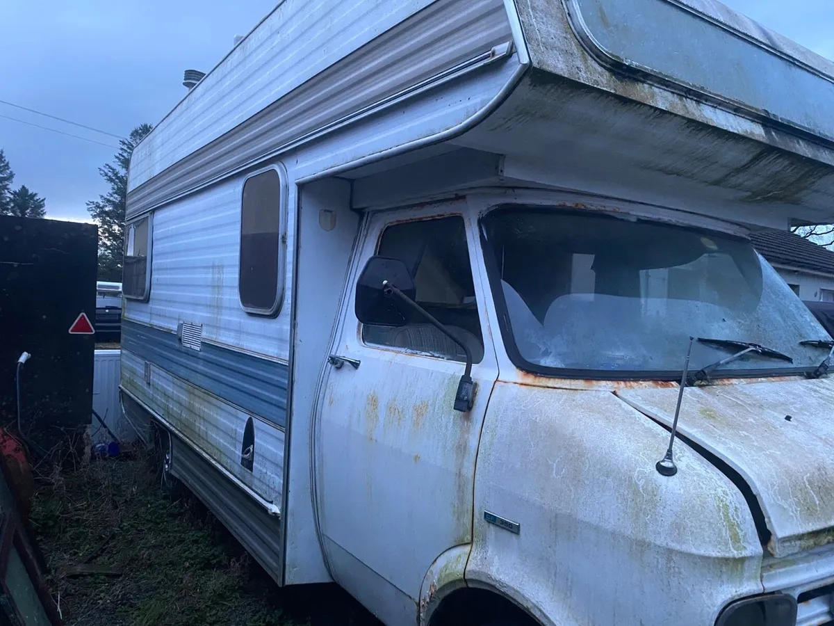 Bedford twin wheel camper - Image 2