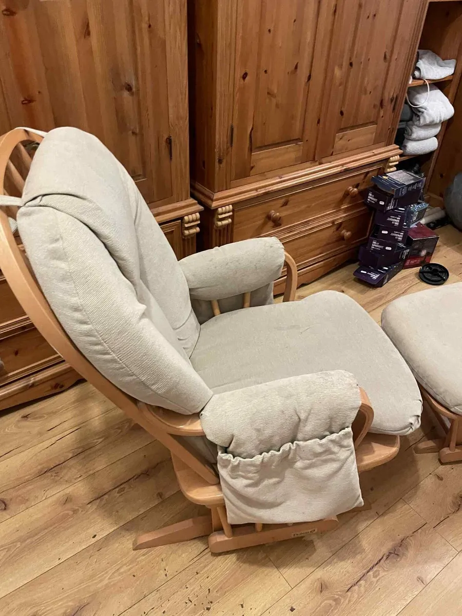 Rocking chair + stool - Image 2