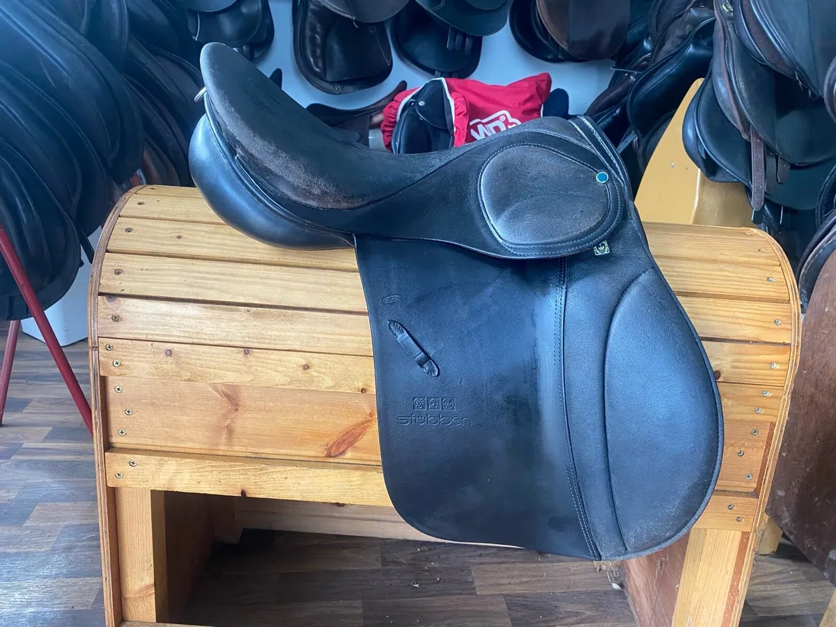 18” Stubben medium wide Leather saddle - Image 1