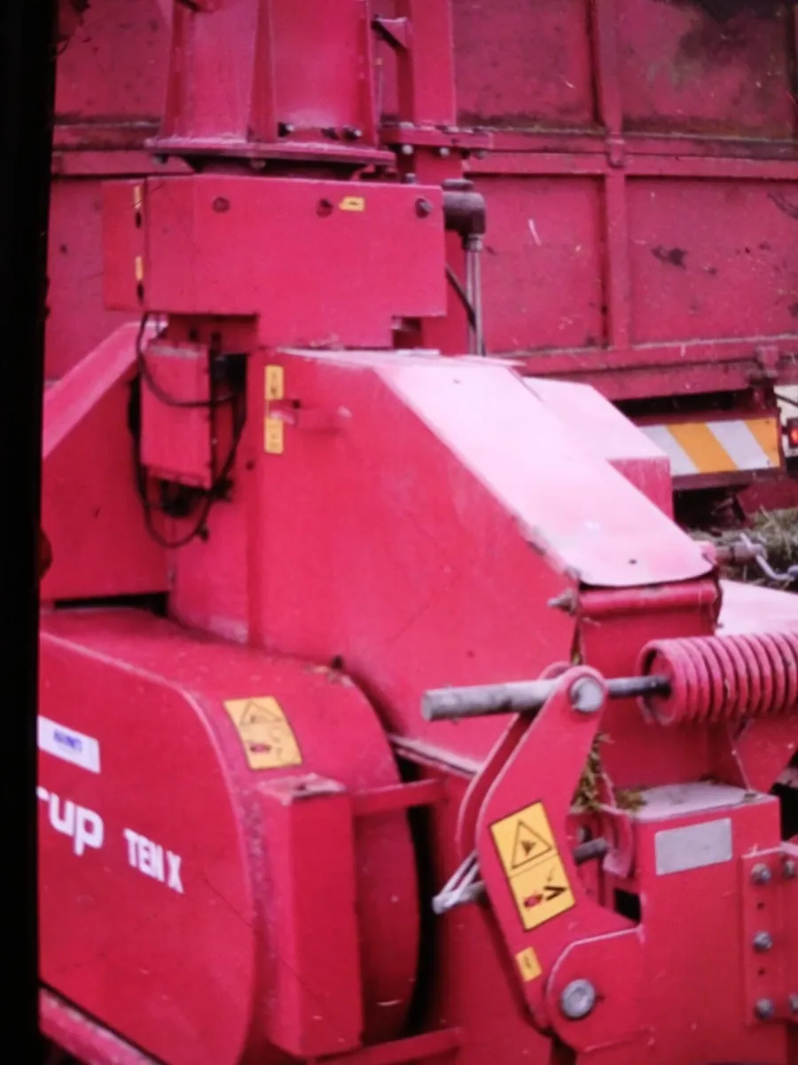 Taarup 10x flywheel cover - Image 2