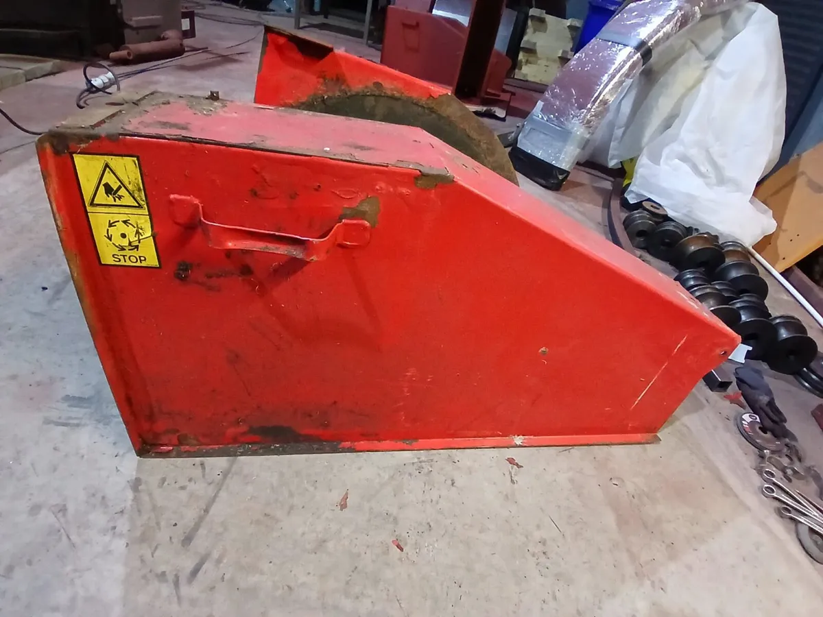 Taarup 10x flywheel cover - Image 3