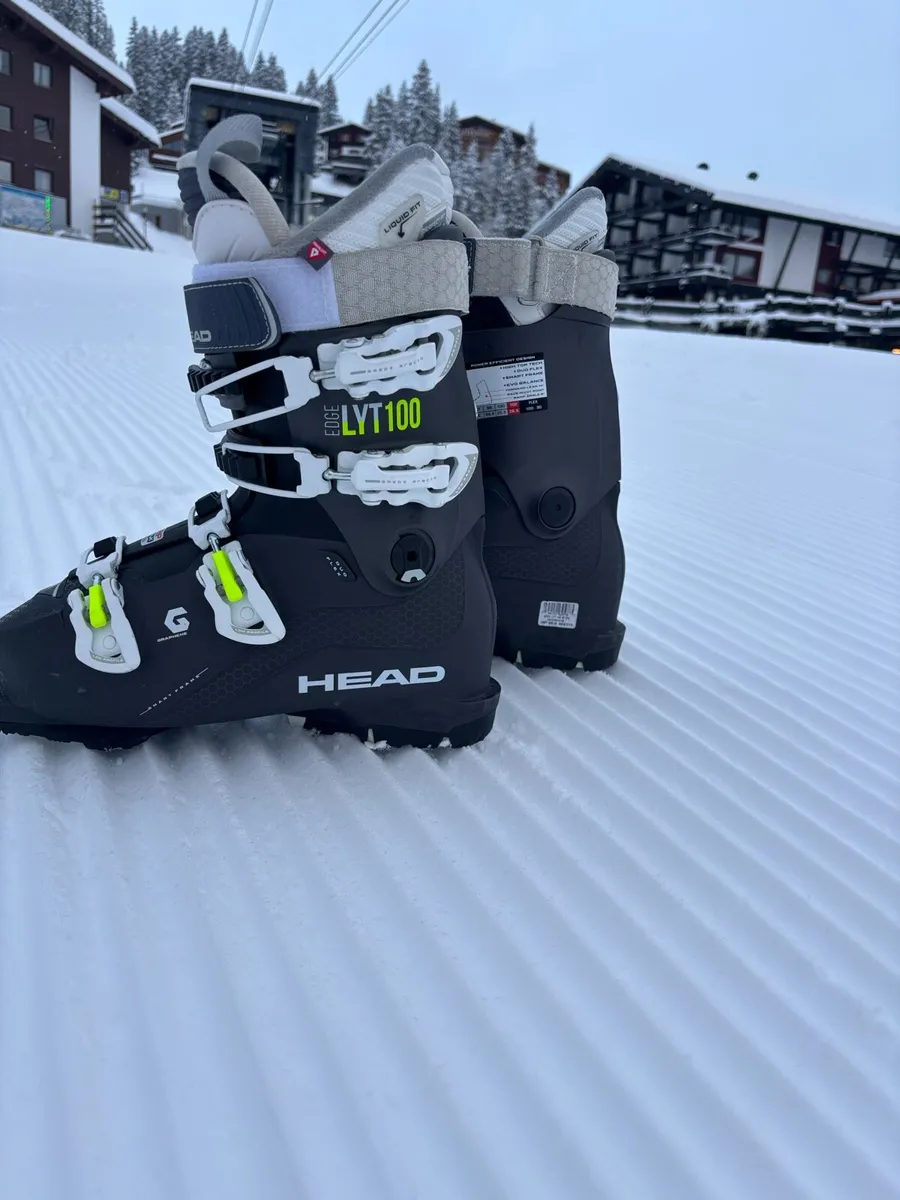 Ski boots - Image 2
