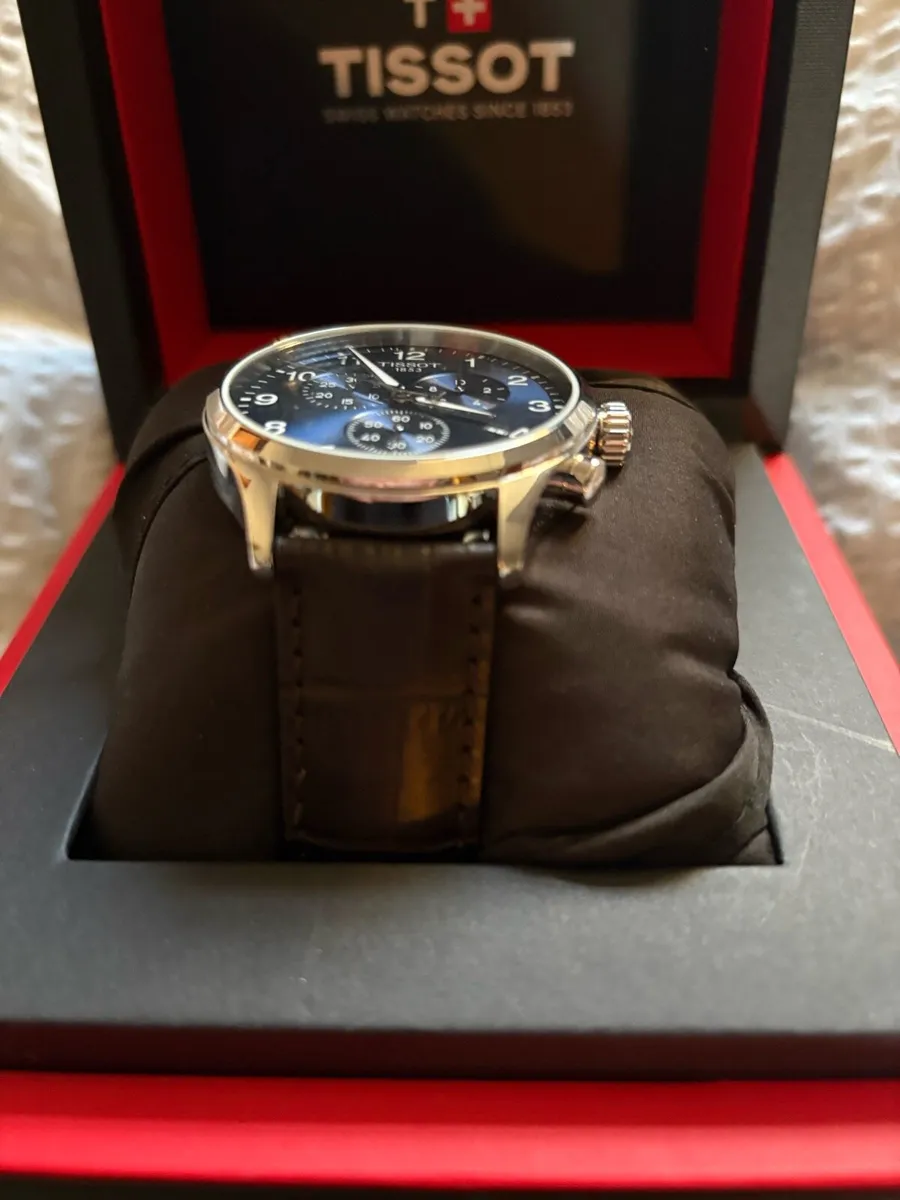 Tissot luxury Watch - Image 4