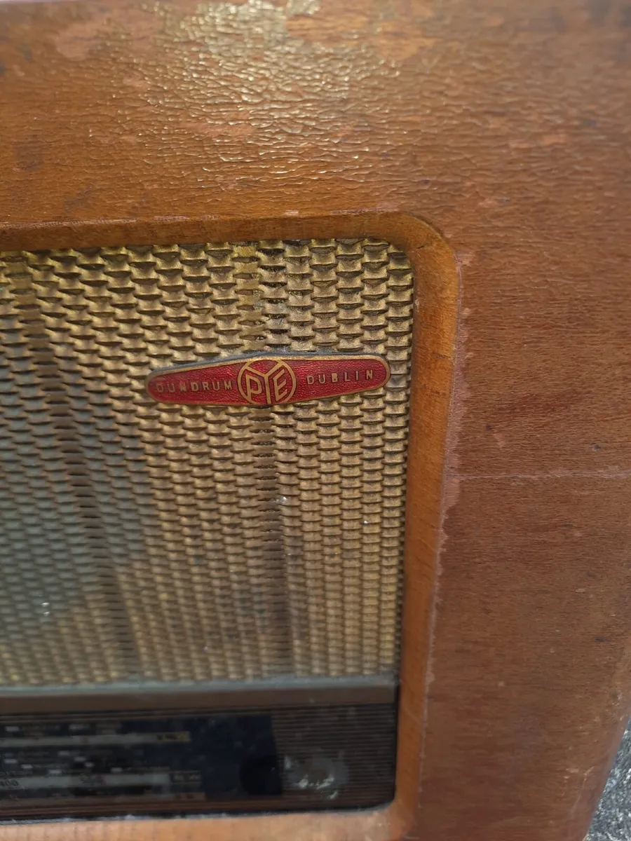 Antique radio - Image 2