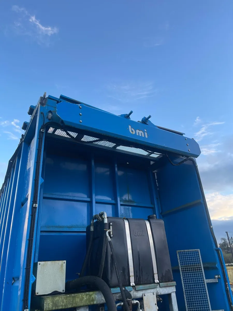 BMI Ejector body  Volvo scania daf Renault - Image 4