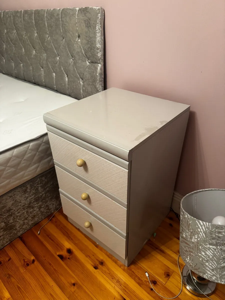 2 x bedroom lockers - grey - Image 1