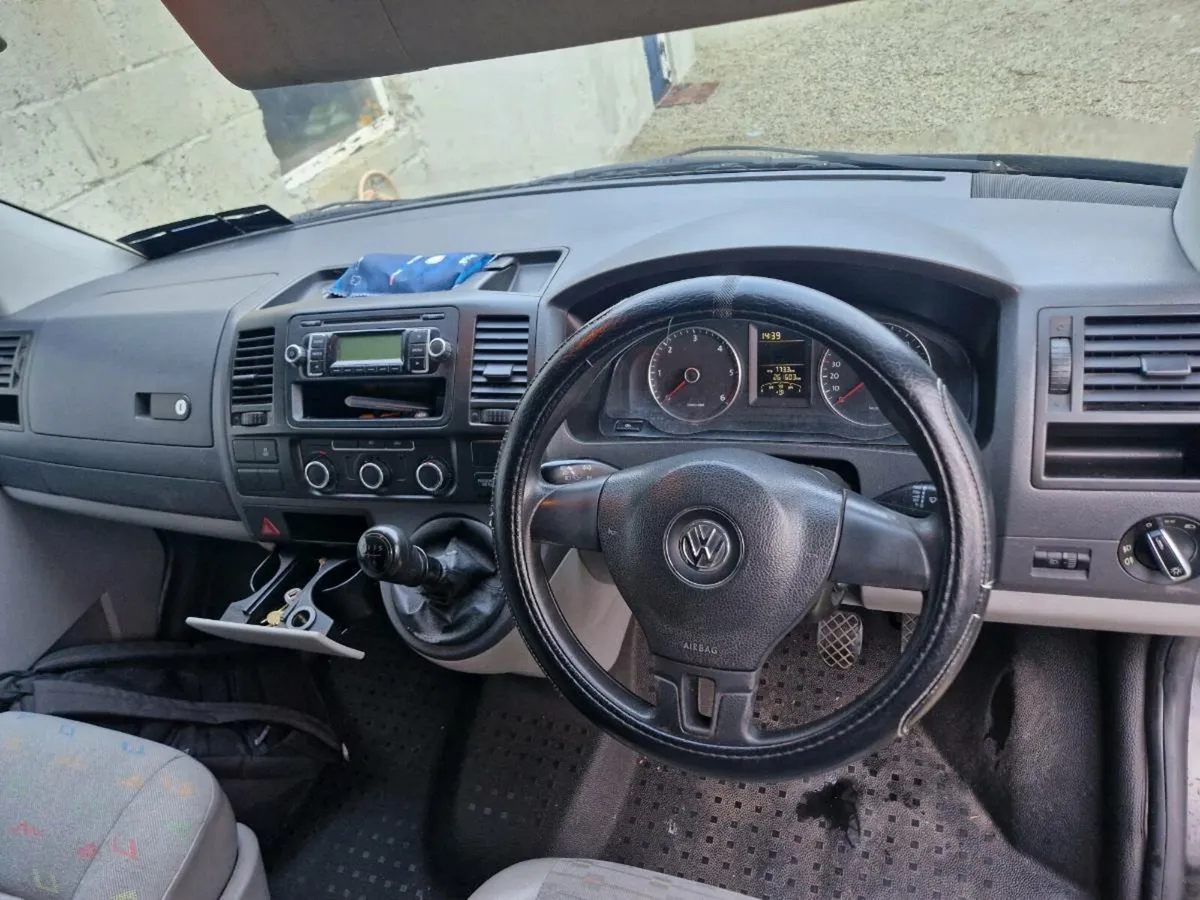 VW Transporter 1.9tdi 105BHP ***Low Milage*** - Image 3