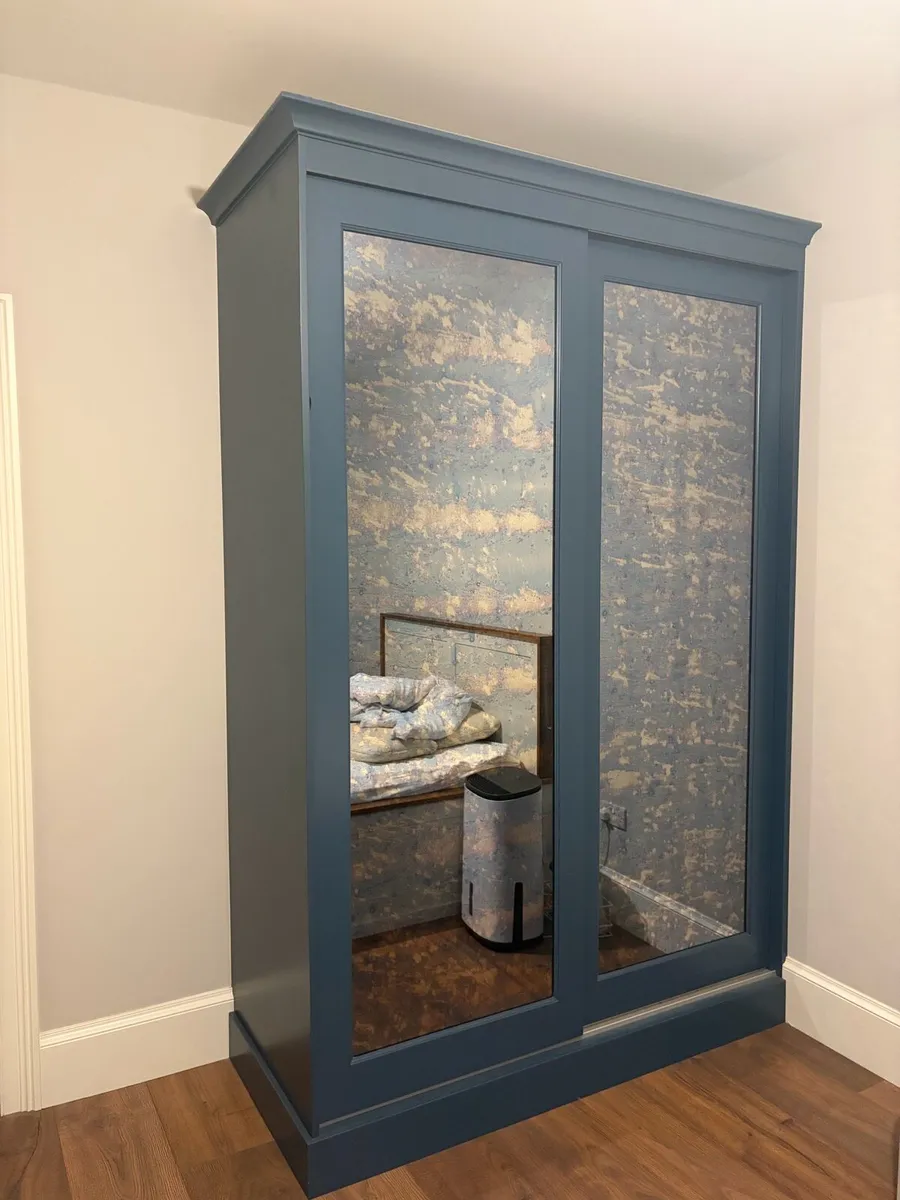 Bespoke Wardrobe - Image 1