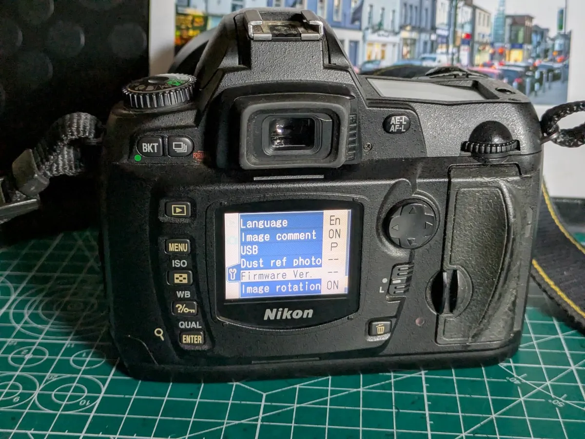 Nikon D70 CCD🌈 sensor DSLR camera + Sigma zoom - Image 2